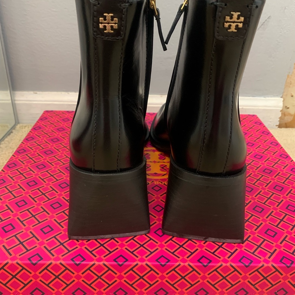 NEW Tory Burch Black Leather Ankle Boots with Gold Zippers